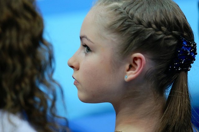 Олимпийская чемпионка Юлия Липницкая ушла от тренера