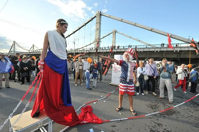 В Екатеринбурге собирают подписи за отставку Ройзмана