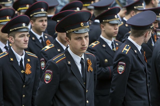 Курсант института МВД, совершив ДТП, пересадил труп пассажирки в другую машину