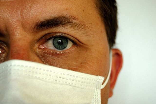 В Екатеринбурге отменили акцию по раздаче медицинских масок, чтобы не нагнетать панику