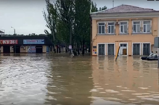 Керчь затопило из-за аномальных осадков