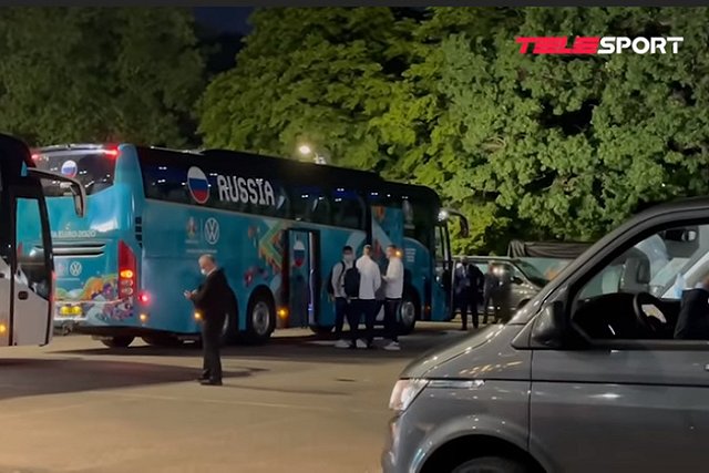 Максим Фадеев назвал игру сборной России по футболу «колхозным фарсом»