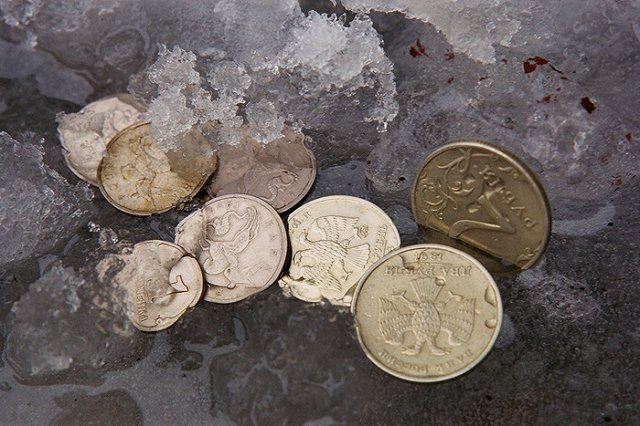 Доходность будет падать: екатеринбургские банки снизили ставки по вкладам