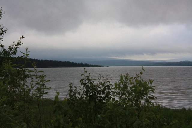 Матросы-спасатели вызволили 11-летнего челябинца с середины озера