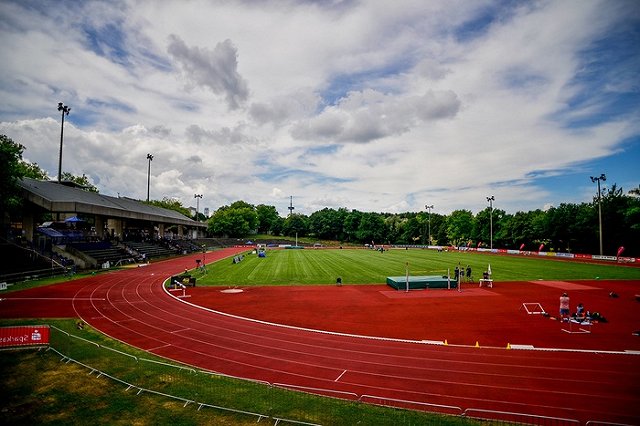 Легкоатлета дисквалифицировали за критику формы сборной Украины