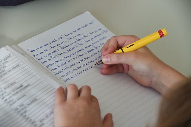 hh.ru выяснил конкуренцию на рынке труда на Урале в сфере образования и науки