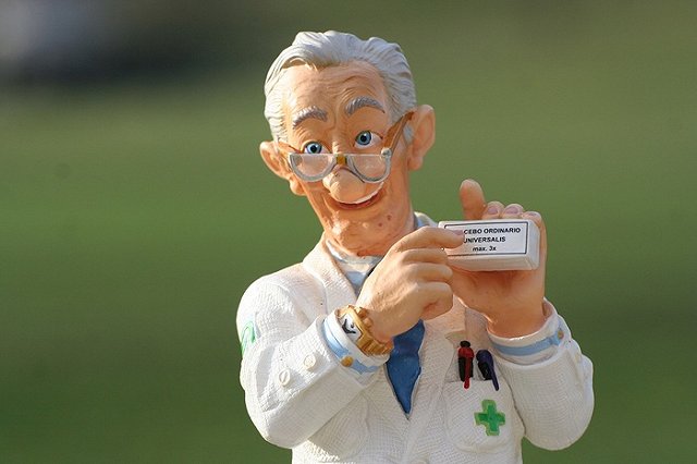 Что нужно знать перед прививкой от коронавируса: ответы инфекциониста Роспотребнадзора