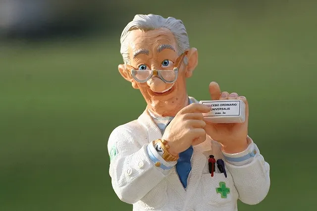 Что нужно знать перед прививкой от коронавируса: ответы инфекциониста Роспотребнадзора