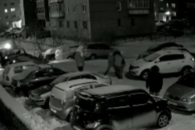 Екатеринбургского следователя в декрете обвинили в нападении на приставов