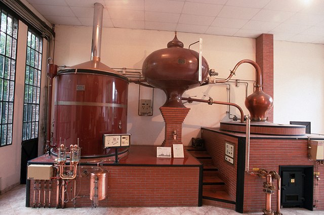 В Екатеринбурге чаще чем в других городах Урала варят самогон