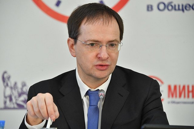 Глава ВАК увольняется после голосования по диссертации Мединского