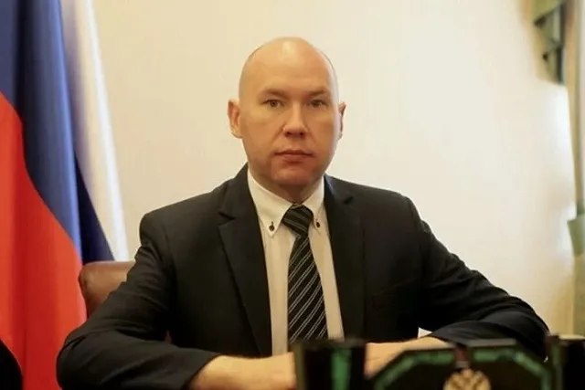 «Передавал информацию о заседаниях Совбеза». Подробности дела помощника полпреда