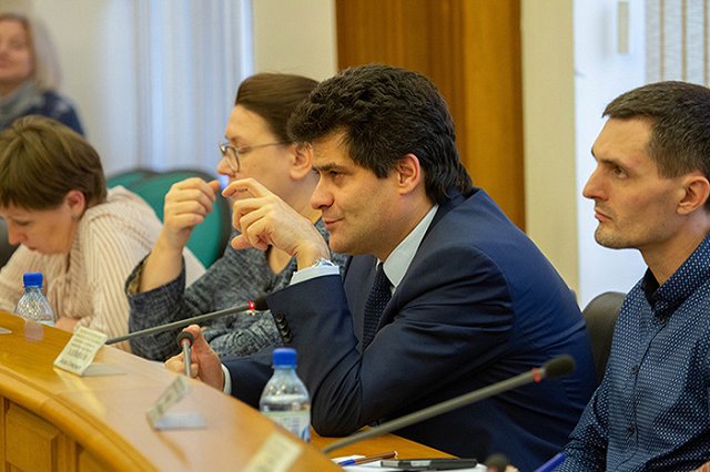 В мэрии Екатеринбурга опровергли, что призывали горожан идти голосовать за поправки в Конституцию