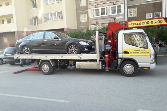 Екатеринбуржец внезапно лишился элитного Mercedes
