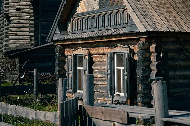 Рядом находился годовалый ребёнок: в свердловском селе нашли мертвыми супругов