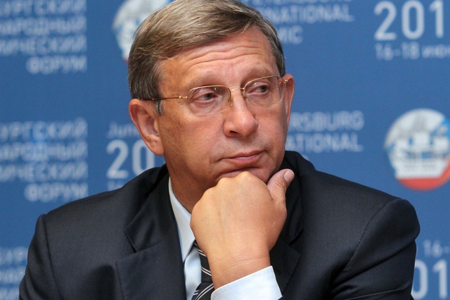 Владимир Евтушенков предрек падение доллара