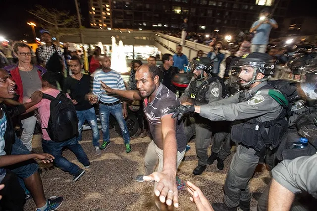 Израильские солдаты напали на съемочную группу RT в Иерусалиме