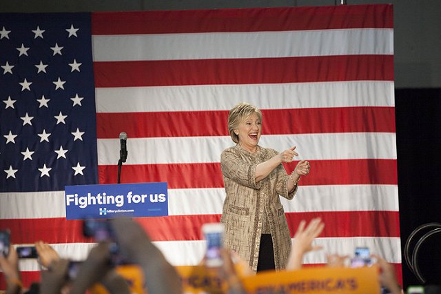 В МИД РФ посмеялись над заявлением о вмешательстве в предвыборную кампанию в США