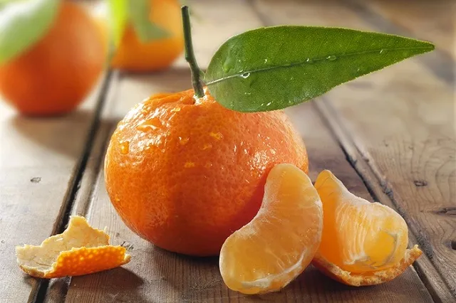 Листочки не признак свежести. Роскачество описало идеальные мандарины