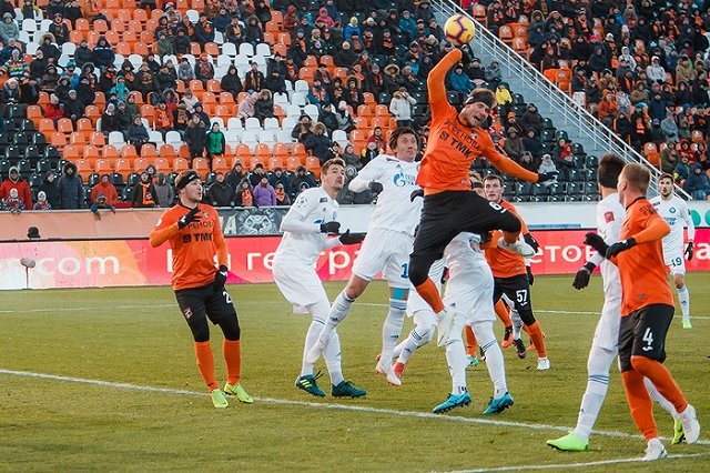 В фантастическом прыжке Погребняк добыл ничью для «Урала» в матче с «Оренбургом»