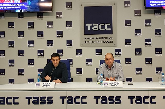 Ёлка желаний — 2020: раньше дети просили телефоны, сейчас — коньки