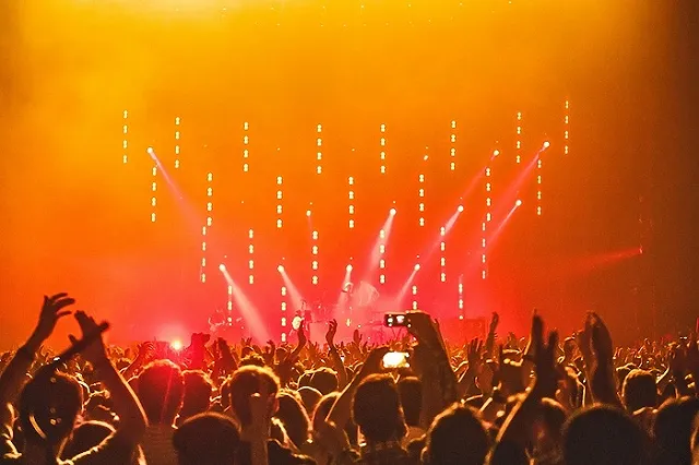 В Екатеринбурге отменен концерт артиста, который должен был петь в МТС Live Холл