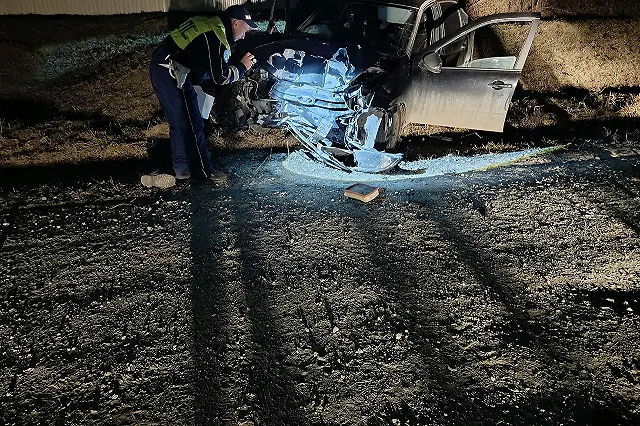 В Свердловской области водитель влетел в опору ЛЭП и разбился насмерть