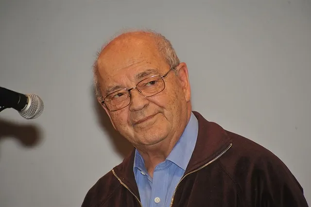 Глава фонда «Династия» Дмитрий Зимин покинул Россию