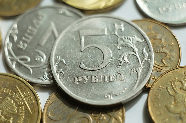 В Кургане уволили кондуктора, бросившего мелочь в лицо ребенку