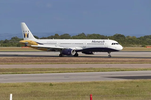 Одна из старейших авиакомпаний Британии потерпела крах: 300 тысяч пострадавших