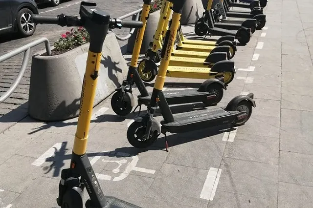 В центре Екатеринбурга появятся новые парковки для электросамокатов