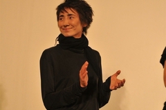 Земфира отказалась судиться с Константином Эрнстом