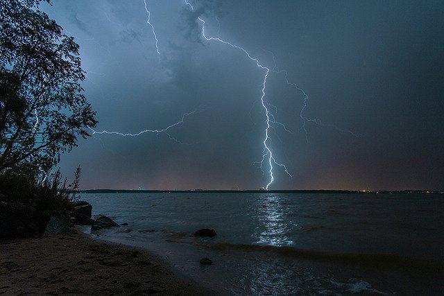 После празднования Дня города на Екатеринбург обрушилась мощная гроза