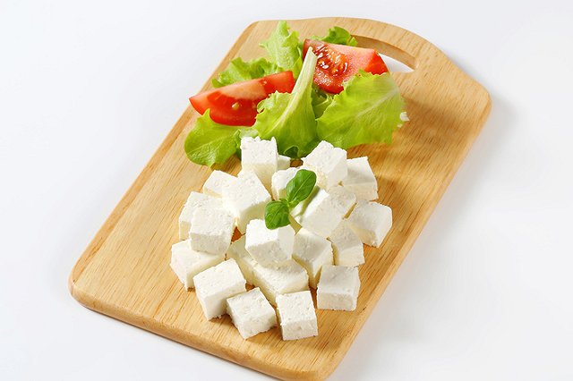 Из российских магазинов может исчезнуть адыгейский сыр