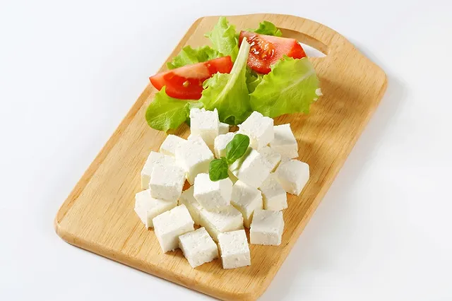 Из российских магазинов может исчезнуть адыгейский сыр