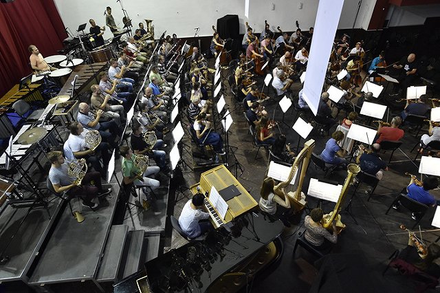 Жильцы дома у Филармонии написали открытое письмо чиновникам