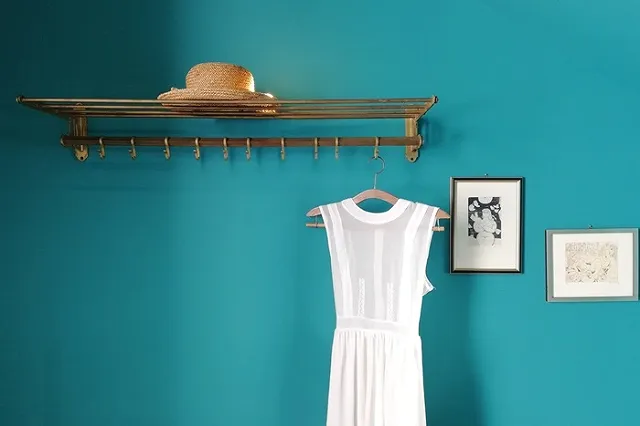 Екатеринбужец взыскал с химчистки более 240 тысяч рублей за испорченный сарафан