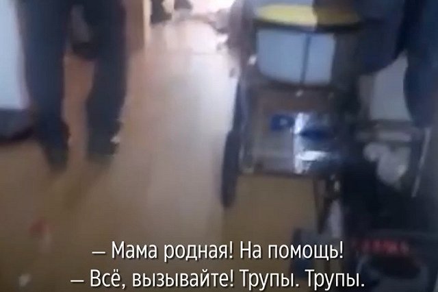 Стало известно, кто возьмёт из больницы малышей, живших с мёртвыми родителями в квартире на Эльмаше