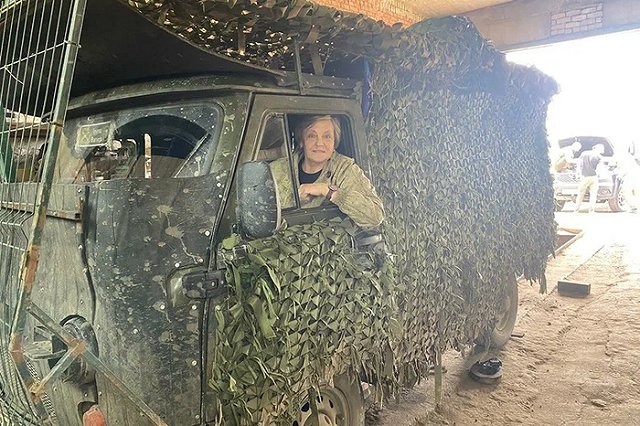 Свердловчанку-волонтера наградили медалью «За содействие СВО» (ФОТО)