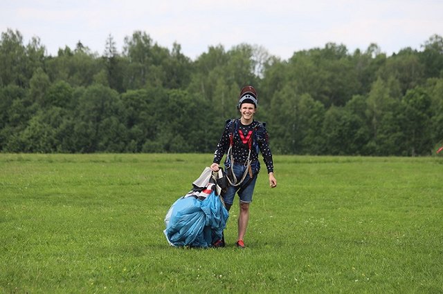 Занимался спортом без ноги: умер молодой парашютист с Урала