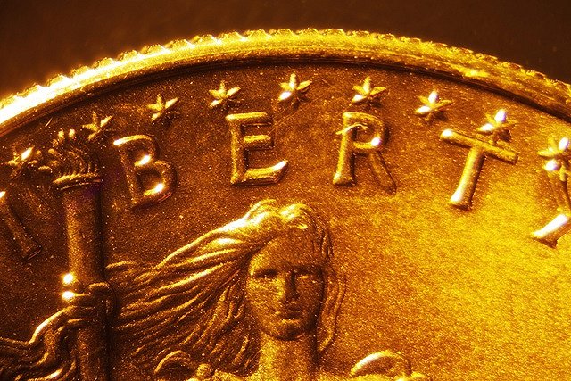 Россия готовится к краху доллара и евро