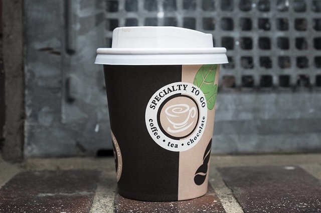 Авиакомпания «Победа» отказалась от идеи вводить плату за одноразовые стаканчики