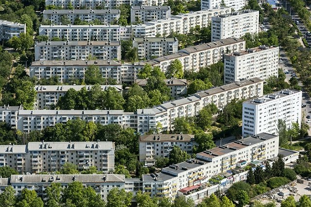 Мэрия Екатеринбурга заложила в генплан реновацию домов, построенных раньше 1975