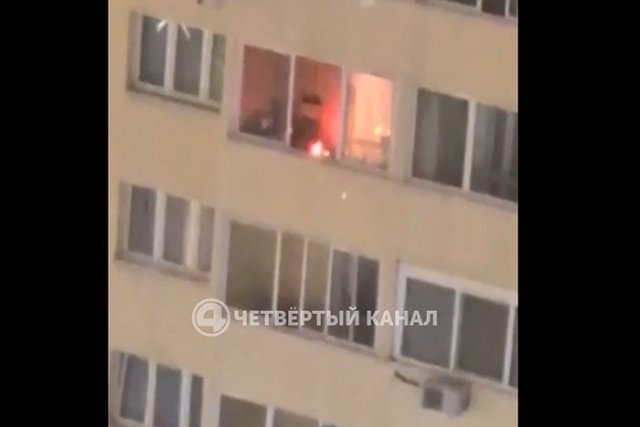 Житель Академического решил пожарить шашлык на лоджии