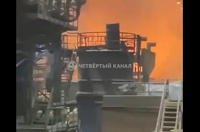 Свердловчанин едва не сгорел заживо на заводе
