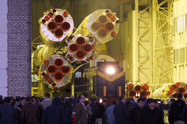 Украина возобновляет сотрудничество с Роскосмосом