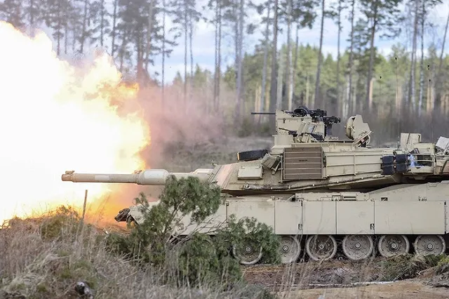 Макфол назвал дураками желающих напасть на Россию