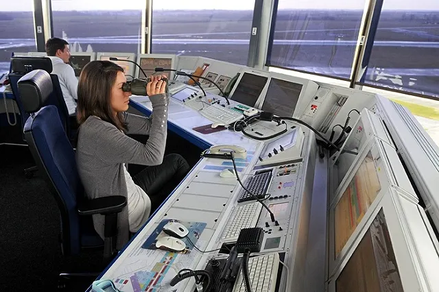 Российское гражданство авиадиспетчеров стало обязательным