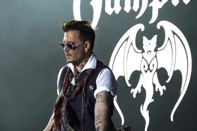 Джонни Депп изменил посвященные Херд татуировки