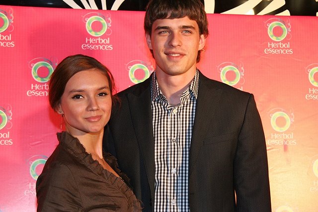 Актёр Василий Степанов пытался покончить с собой ещё в декабре